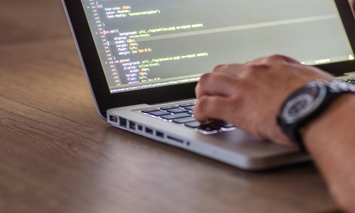The Evolution of Multiplatform Application Development